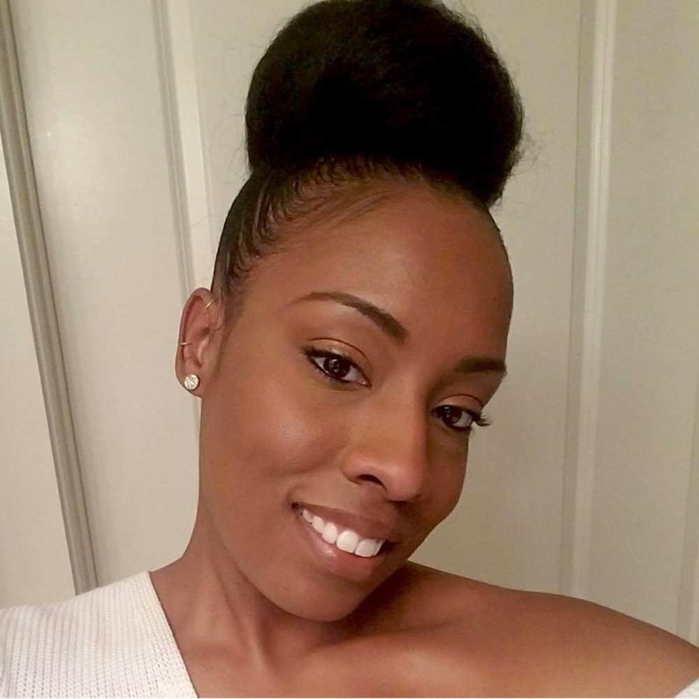 Meet your Posher, Kisha